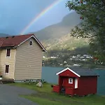 纳瑟特峡湾营地假日公园