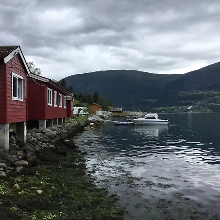 Prázdninový areál Nesset Fjordcamping Olden