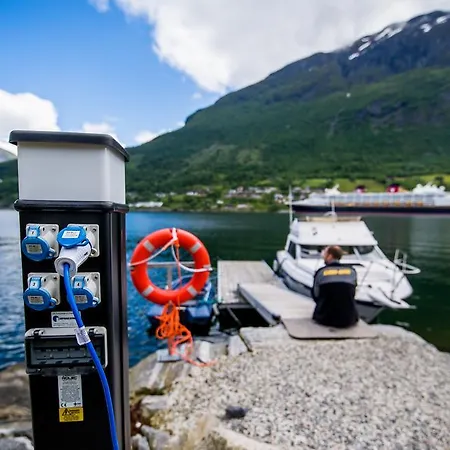 פארק נופש Nesset Fjordcamping *