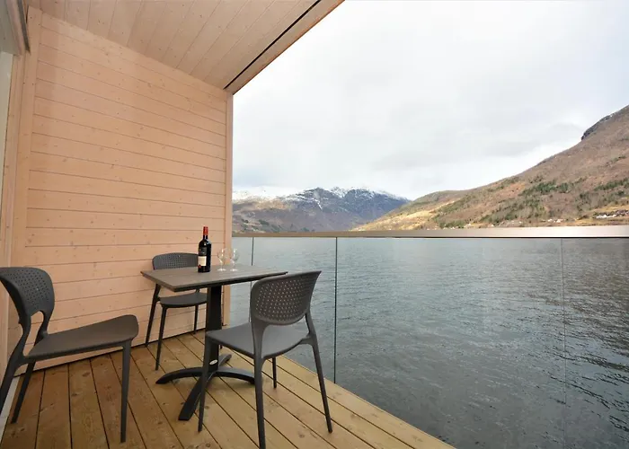 Nesset Fjordcamping Parque de vacaciones Olden