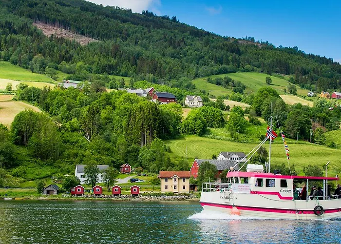 Aldeamento Turístico Nesset Fjordcamping