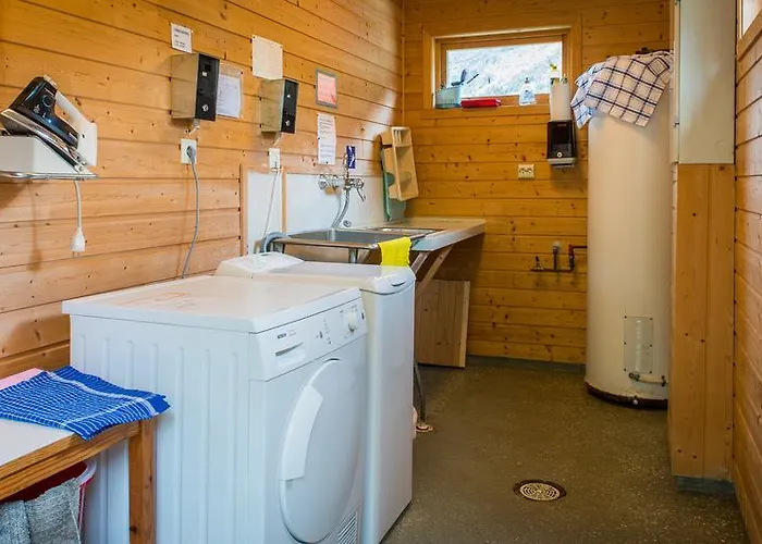 Nesset Fjordcamping Olden