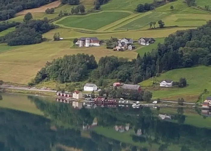 Aldeamento Turístico Nesset Fjordcamping Olden
