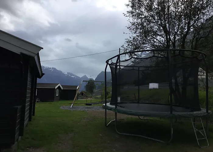 Nesset Fjordcamping Aldeamento Turístico Olden