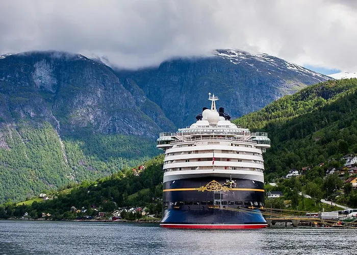 Nesset Fjordcamping Aldeamento Turístico