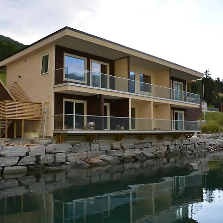 Nesset Fjordcamping Ferienpark Olden